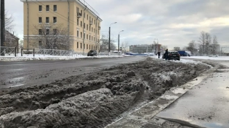 Стали известны худшие районы по уборке снега и льда в Петербурге