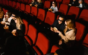 Из-за QR-кодов выручка петербургских кинотеатров упала на 76%