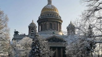 Петербуржцы делятся фотографиями заснеженного города