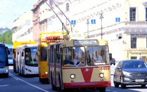 Выставку троллейбусов на площади Островского отменили 
