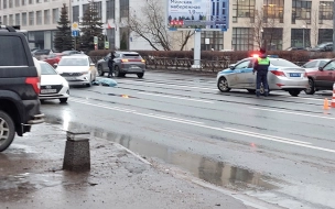 На Кантемировской пожилая женщина спровоцировала тройное ДТП. Она погибла на месте