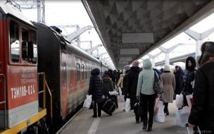 Поезд из Сухума в Петербург встал из-за непогоды