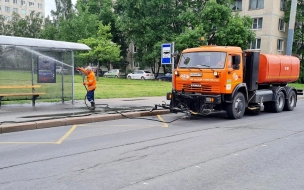 С начала сезона на уборку петербургских улиц было потрачено более 700 куб.м. воды