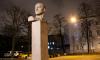 Памятники Маяковскому и Джалилю в Петербурге получили новую подсветку