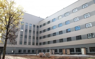 Новый корпус больницы Святого Георгия уже на 75% заполнен пациентами с COVID-19