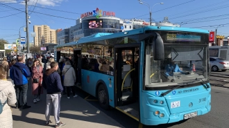 Петербуржцам рассказали о режиме работы общественного транспорта на майских праздниках