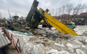 Прокуратура проводит проверку в связи с частичным затоплением судна в акватории Екатерингофки