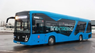 В Петербурге тестируют инновационной электробус с ночной зарядкой