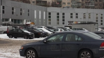Инспекторы Петербурга начнут бороться с закрытыми номерами на платных парковках