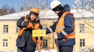 У детских площадок в Петербурге установят таблички, предупреждающие о близости теплосети