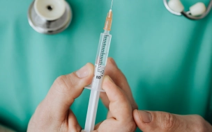 Почти 1,5 млн петербуржцев вакцинировались от коронавируса