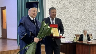Вице-губернатору Петербурга Олегу Эргашеву присвоили звание почетного профессора