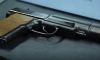 На Новоизмайловском проспекте подростки устроили дуэль с мужчиной на пистолетах