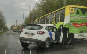 В ДТП с каршерингом на Северном проспекте оказался помят автобус