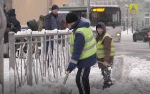 В субботу из Петербурга вывезли 23 тыс. "кубов" снега