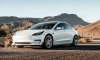 Автопилот Tesla делает водителей невнимательными 