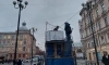 На Андреевском бульваре начали разбирать памятник конке
