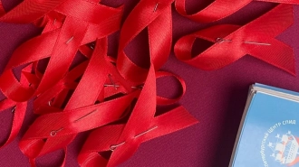 В Центре СПИД нарисовали портрет среднестатистического человека с ВИЧ
