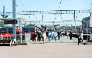 В Петербурге пригородные электрички перевезли за полгода более 47 млн пассажиров