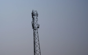 В Купчино неизвестные подожгли вышку сотовой связи