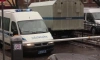 В Петербурге задержали буйного пациента, разбившего палкой дверь в больнице