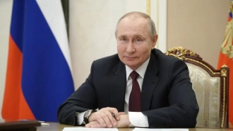 Путин подписал закон, который позволяет ему вновь претендовать на пост президента