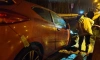 На Мурманском шоссе автомобиль "Киа" влетел в отбойник и застрял в нем