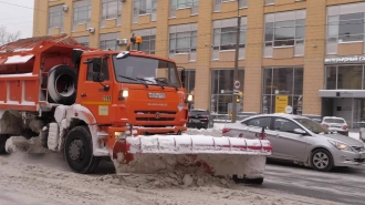 Дорожные службы Петербурга продолжают подготовку к зимней уборке