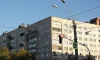 В Кировске 4-летний мальчик оперся на москитную сетку и выпал из окна