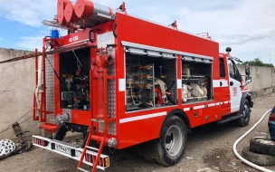 Пожарным Петербурга вручили новую технику и оборудование