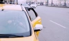 ЗакС принял законопроект о поездках таксистов из Петербурга в Ленобласть