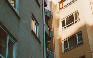 В Петербурге объём предложения на первичном рынке апартаментов снизился, а на вторичном вырос