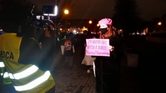 На митинге в Петербурге задержали фем-активистку Лёлю Нордик