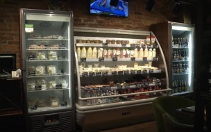 В Петербурге "Азбука вкуса" сокращает количество магазинов