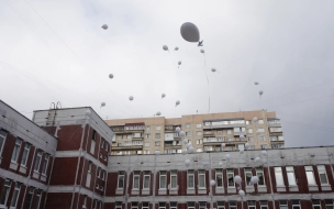 Школа в Невском районе встретила 1 апреля с гранатой у территории