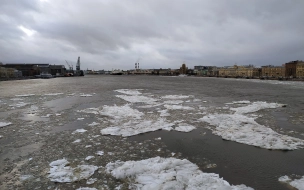 Вскрытие льда на Неве ожидается 26-27 марта