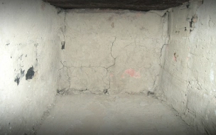 В подвале дома на Большевиков нашли труп незнакомца без нижнего белья
