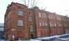 Здание старинной казармы в Стрельне сдали в аренду по программе "рубль за метр"