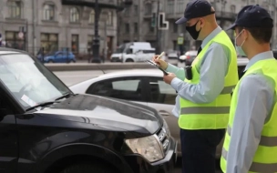 В Приморском районе ГАТИ выявила 30 нарушений правил парковки во дворах 