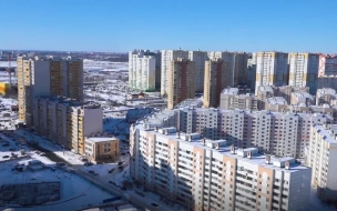 В Петербурге ключи от квартиры получили 10 семей-очередников 