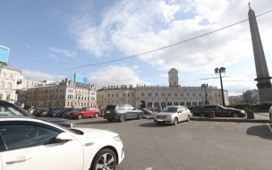 Самой популярной стоянкой в Петербурге оказалась парковка у Московского вокзала