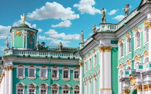 Эрмитаж планирует изменить цвет фасадов Зимнего дворца