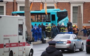 В Петербурге задержали водителя  в качестве подозреваемого после падения автобуса