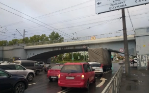 В Петербурге появился еще один "мост глупости" на Дальневосточном