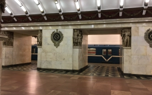 Станцию метро "Нарвская" закроют на выходных