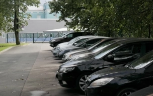 Технический сбой на парковке стоил петербуржцу три тысячи рублей