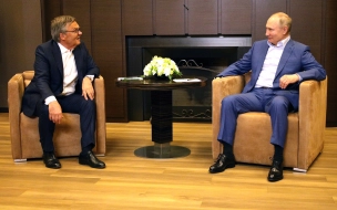 Путин встретился с главой IIHF Рене Фазелем