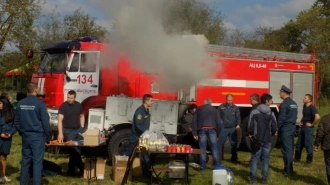 В Ломоносовском районе прошли "Аннинские открытые командные соревнования по пожарной безопасности"