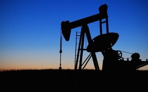 Цена на нефть Brent впервые за три года превысила 85 долларов за баррель 