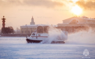 С 15 марта в Петербурге вступает в силу запрет выхода на лёд водоёмов, расположенных в черте города